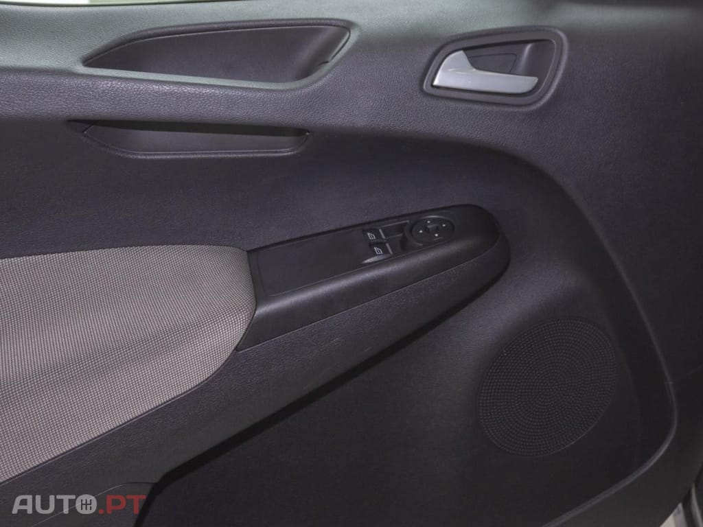 Ford Tourneo 1.0 EcoBoost Titanium