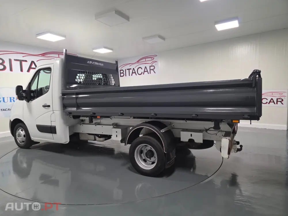 Renault Master 2.3 DCI 130CV BASCULANTE