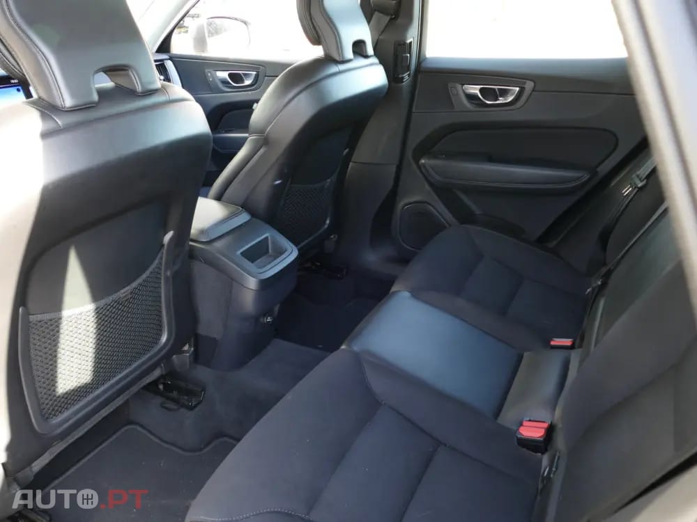 Volvo XC60 2.0 D4 Momentum Geartronic