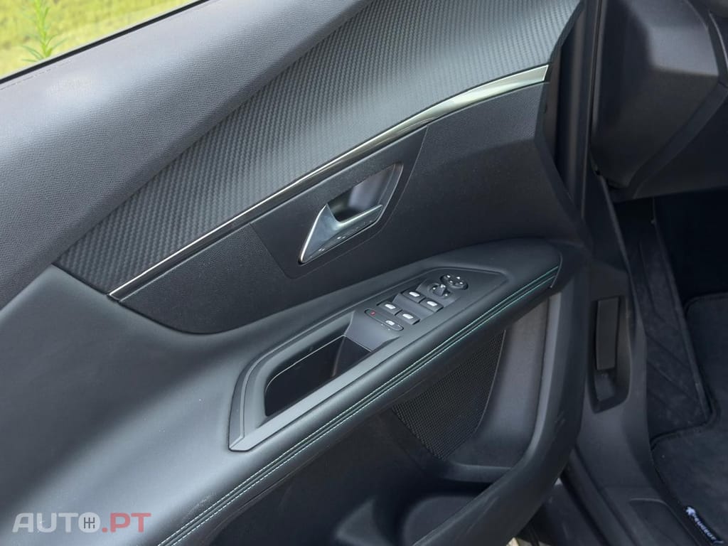 Peugeot 3008 PLUG-IN  GASOLEO