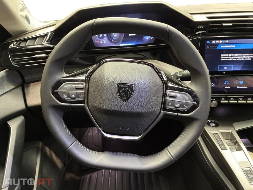 Peugeot 408 1.2 Hybrid Allure e-DCS6