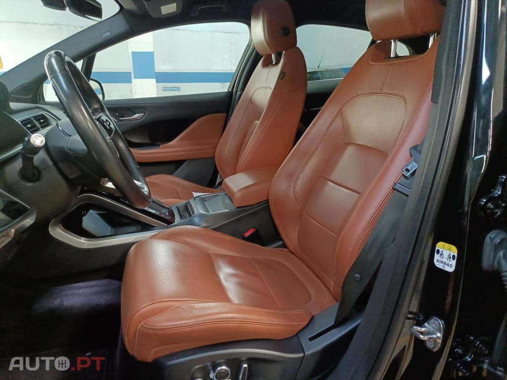 Jaguar I-Pace EV400 R-Dynamic SE AWD