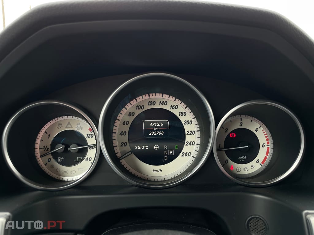 Mercedes-Benz E 250 CDi Avantgarde BlueEfficiency Auto.
