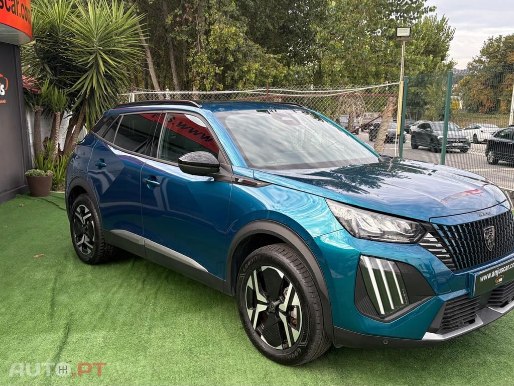 Peugeot E-2008 Allure 54kWH