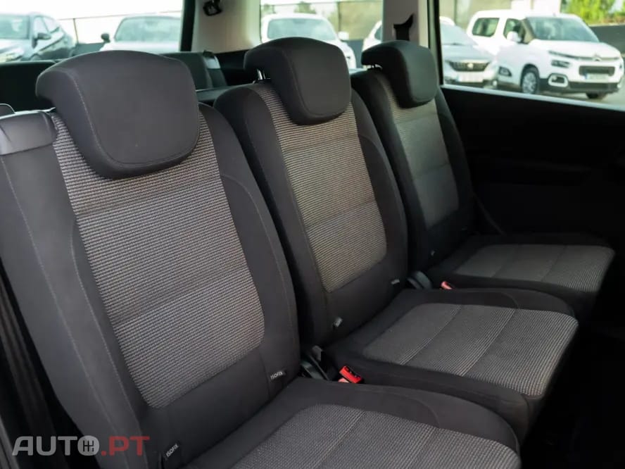 Volkswagen Sharan 2.0 TDI Confortline