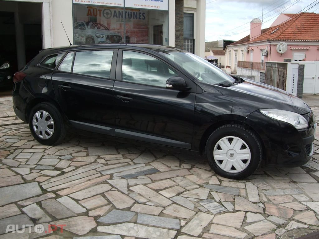 Renault Mégane Break 1.5 dCi Confort — fotografia 5