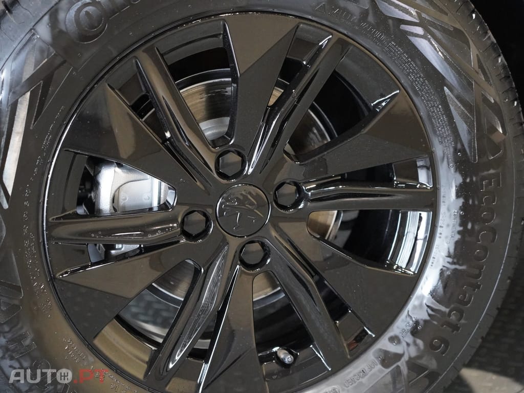 Peugeot E-2008 50 kWh Active