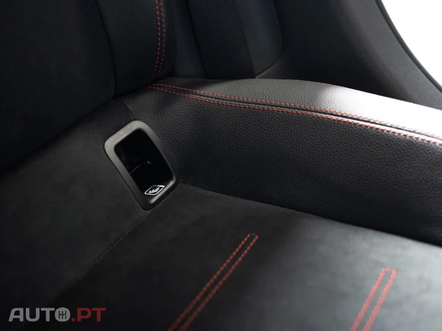 Mercedes-Benz A 250 e AMG Line