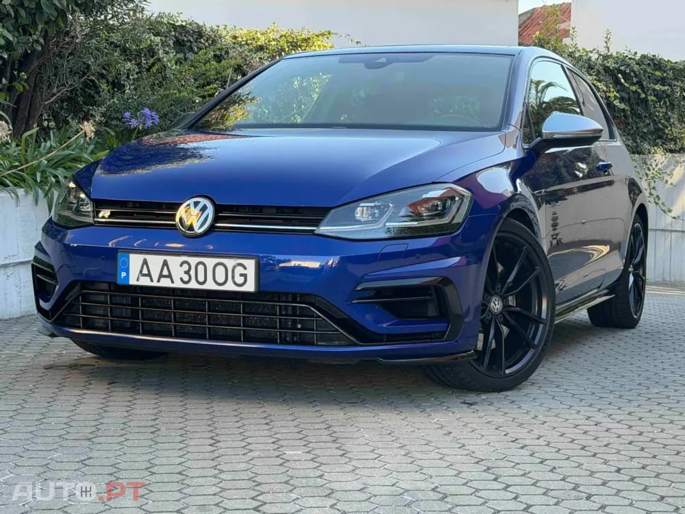 Volkswagen Golf R 4Motion (BlueMotion )