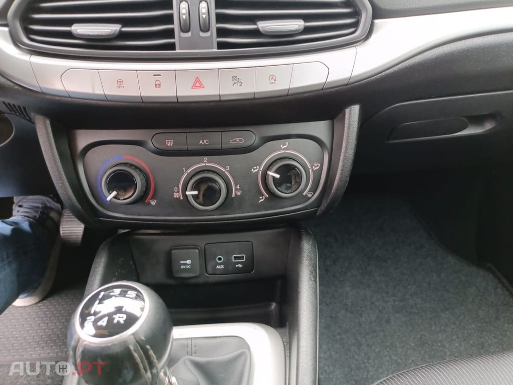 Fiat Tipo 1.3 M-Jet Lounge J17