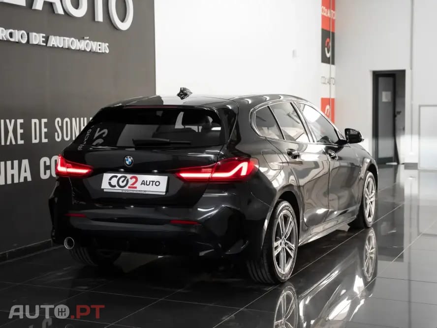 BMW 116 d Pack Desportivo M Auto