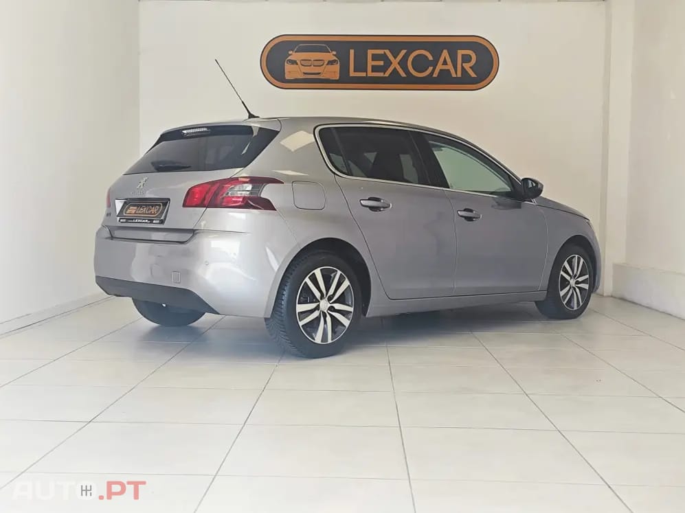 Peugeot 308 PureTech 130 EAT8 Allure Pack