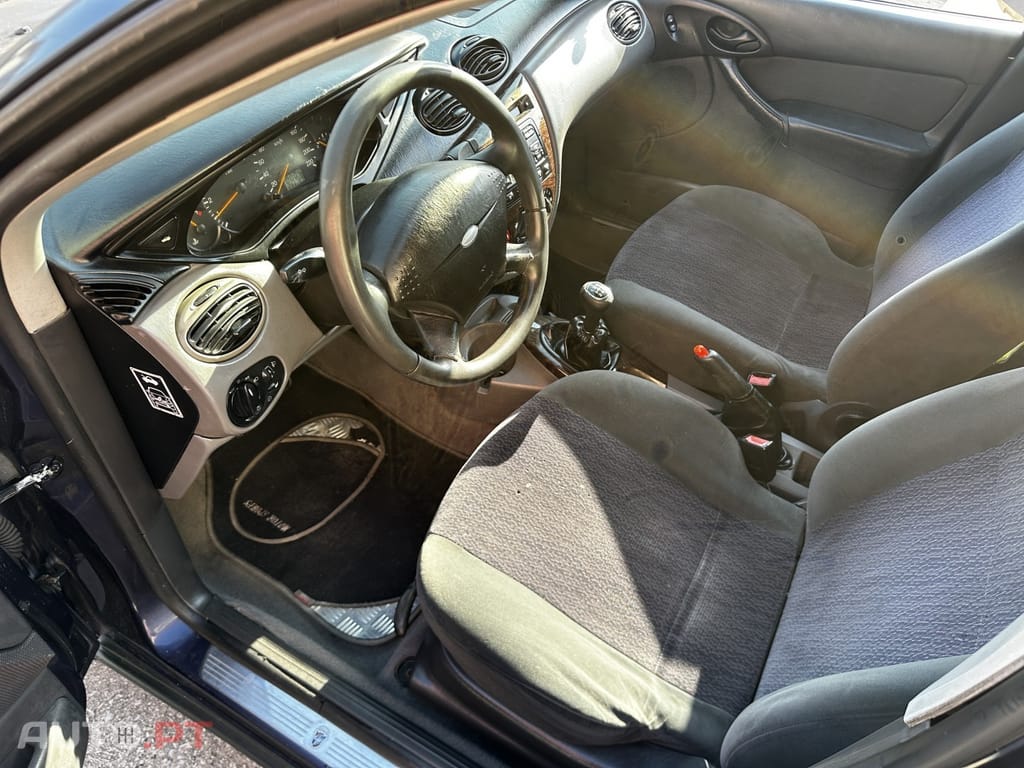 Ford Focus 1.6 Ghia
