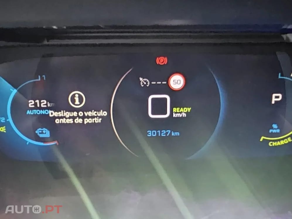 Peugeot E-2008 50 kWh Allure Pack