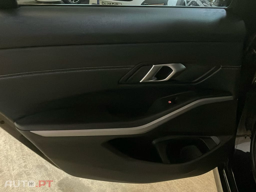BMW 320 e Pack M Auto