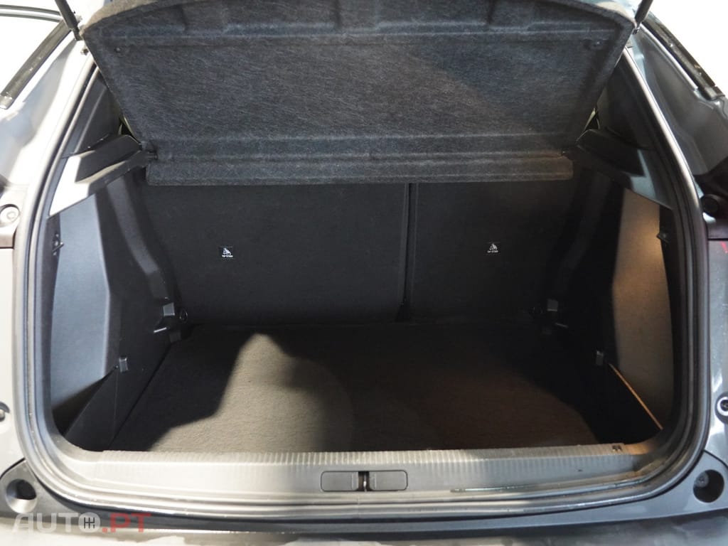 Peugeot 2008 1.2 PureTech Allure