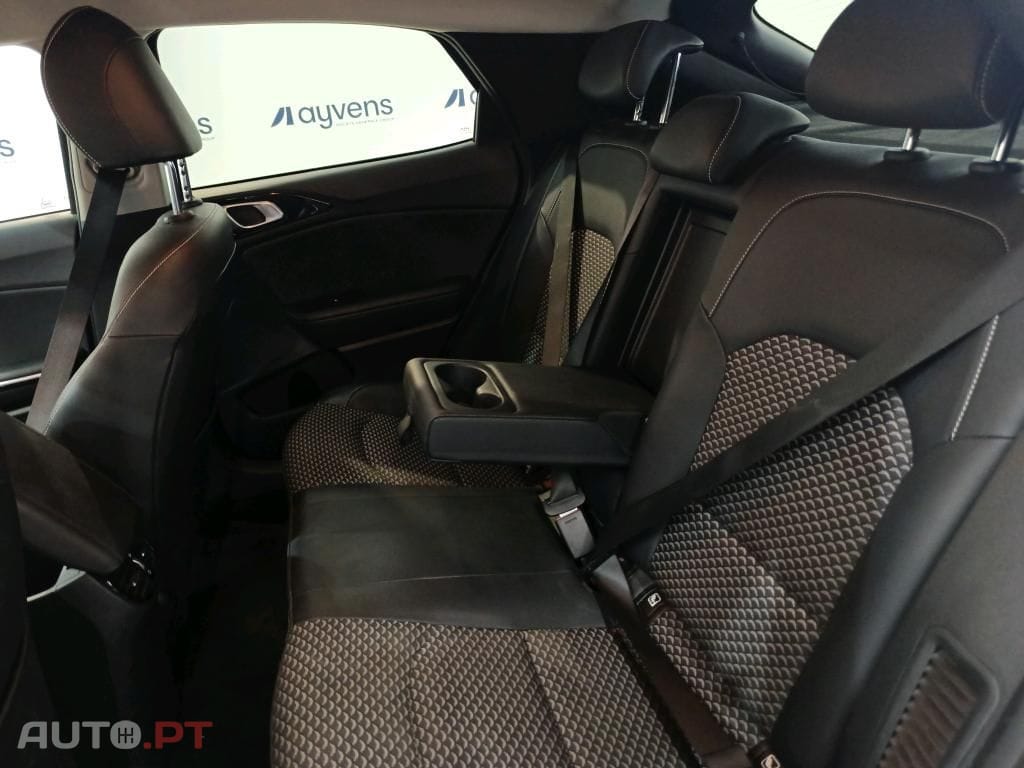 Kia Xceed 1.6 GDi PHEV Drive