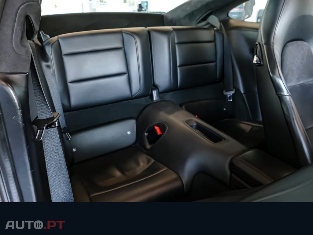 Porsche 911 Carrera 4 S Sport