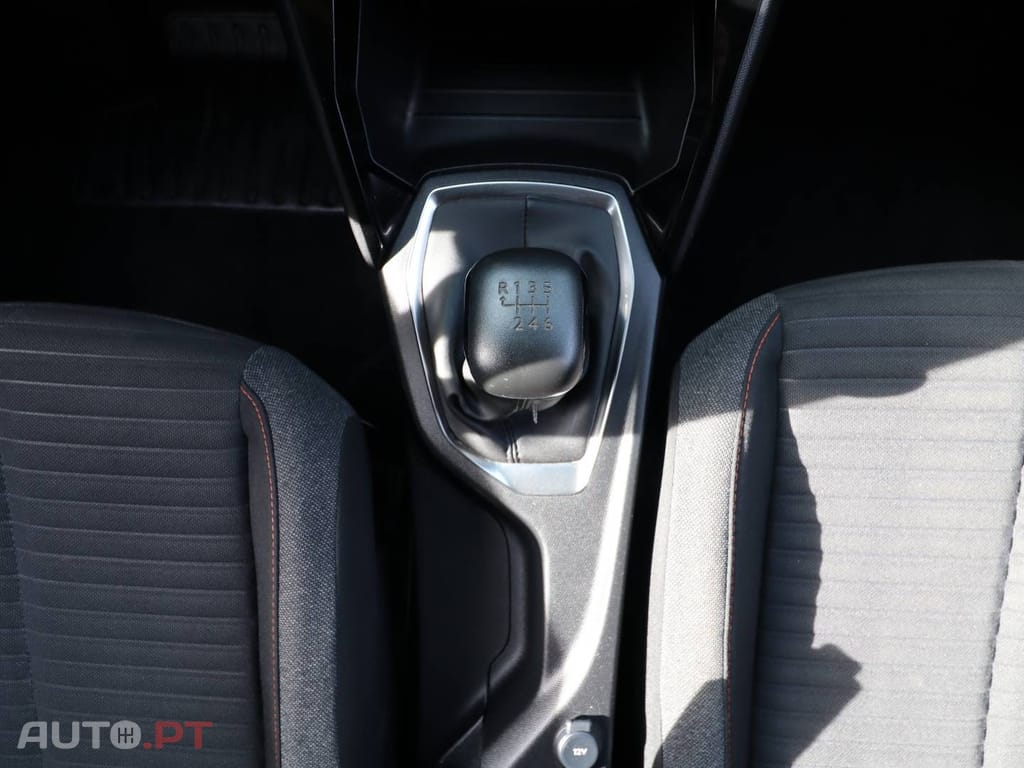Peugeot 2008 1.2 PureTech Active