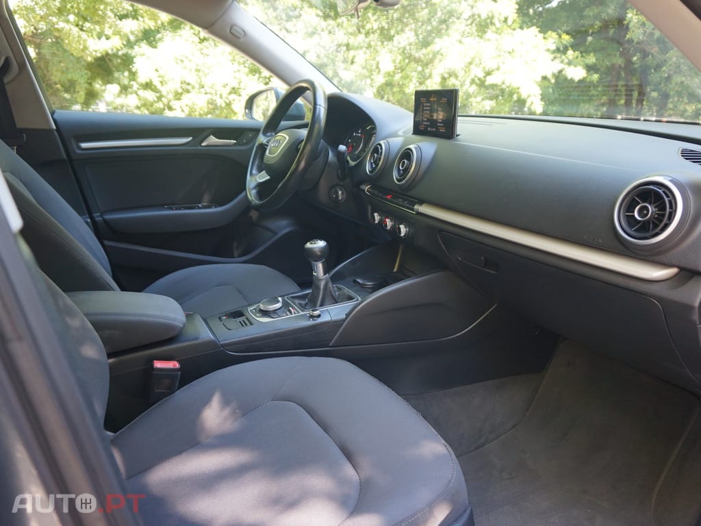 Audi A3 Sportback 1.6 TDI Attraction Ultra
