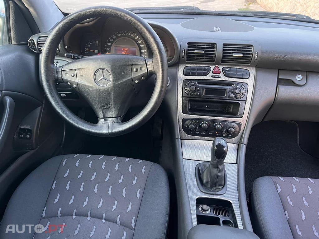 Mercedes-Benz C 220 Coupé