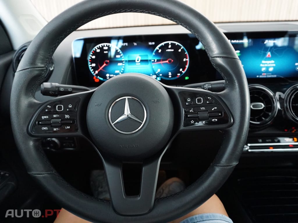 Mercedes-Benz GLB 180 d