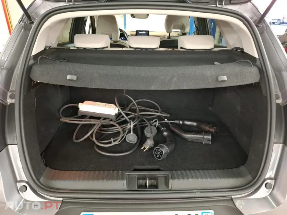 Renault Captur 1.6 E-Tech Plug-In Initiale Paris