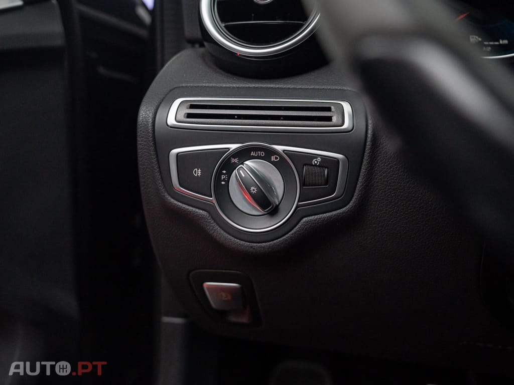 Mercedes-Benz C 300 de AMG Line