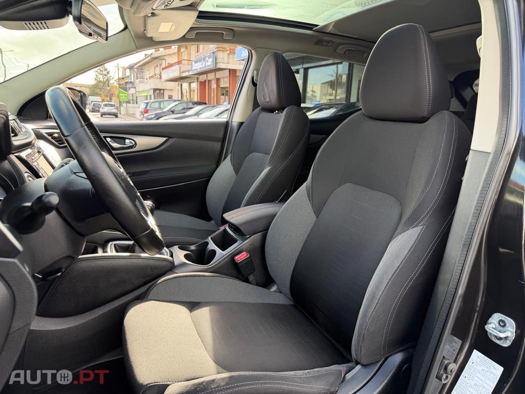 Nissan Qashqai 1.5 dCi N-Connecta 18