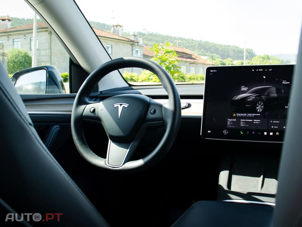 Tesla Model Y Long Range Dual Motor AWD