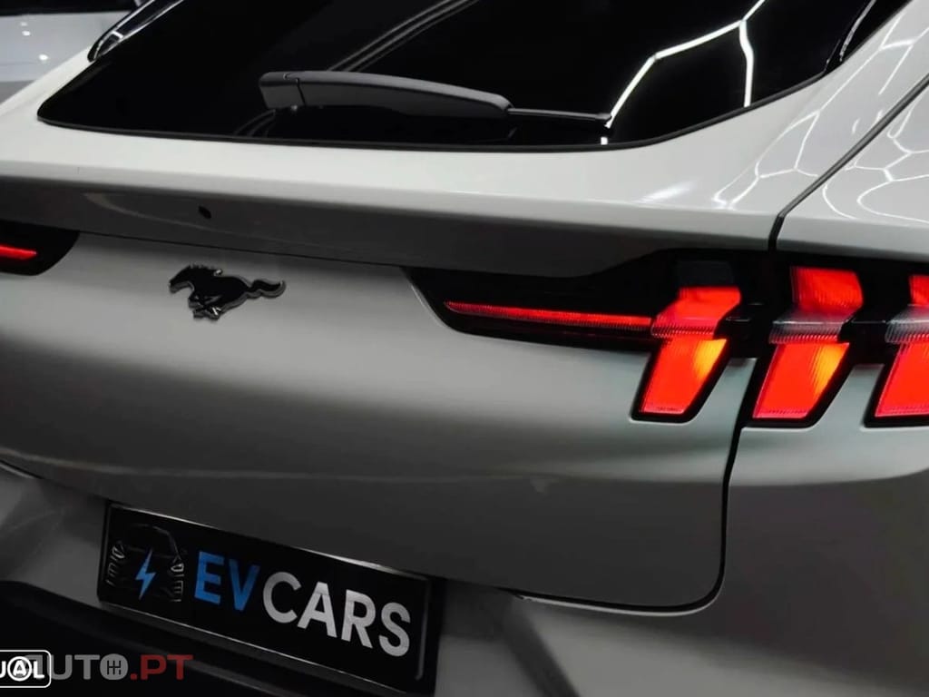Ford Mustang Mach-E 98.7 kWh Premium