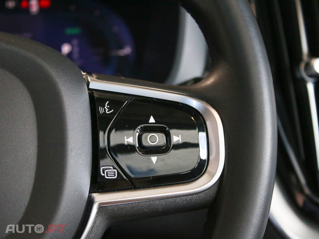 Volvo XC60 2.0 T6 PHEV Plus Dark AWD