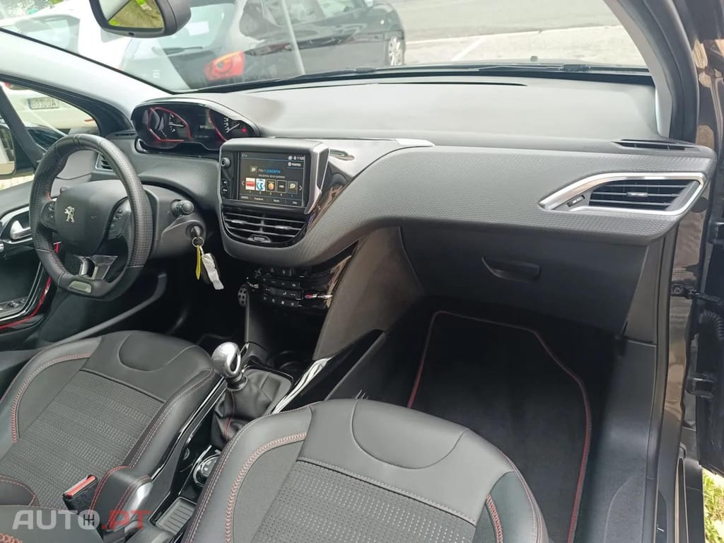 Peugeot 2008 1.2 PureTech GT Line