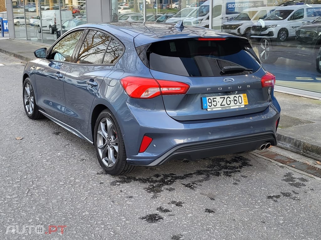 Ford Focus 1.0 EcoBoost ST-Line X