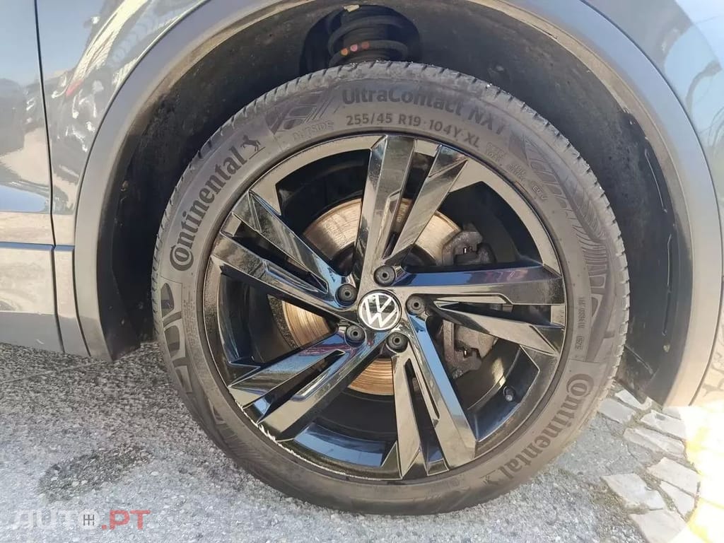Volkswagen Tiguan  1 4 Ehybrid Opf Dsg R  Line