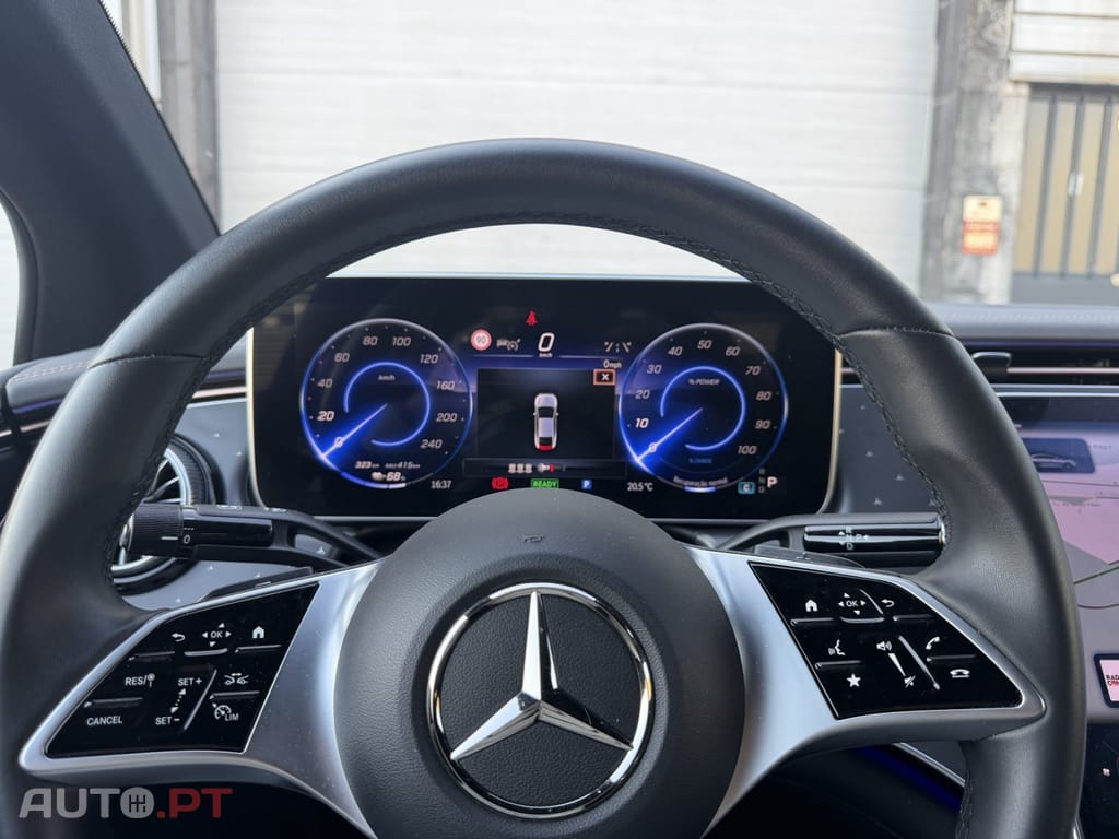 Mercedes-Benz EQE 300 Edition Electric Art