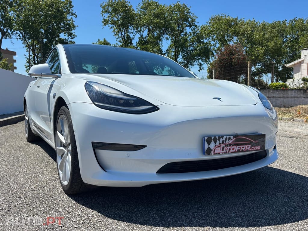 Tesla Model 3 Long-Range Dual Motor AWD