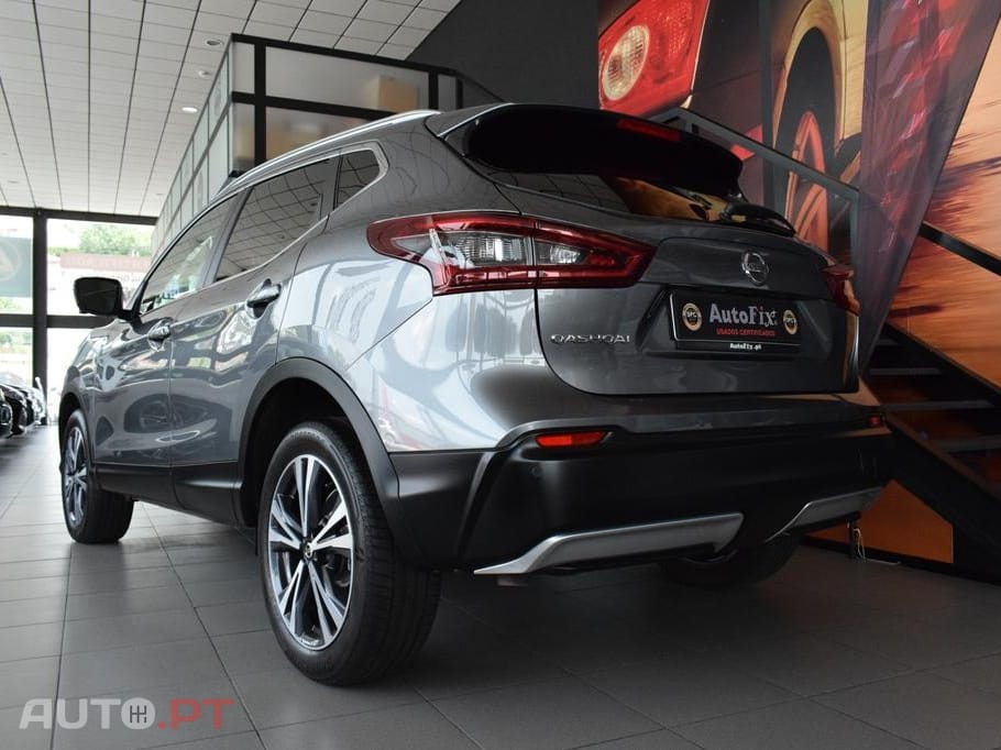 Nissan Qashqai 1.3 DIG-T Tekna Premium