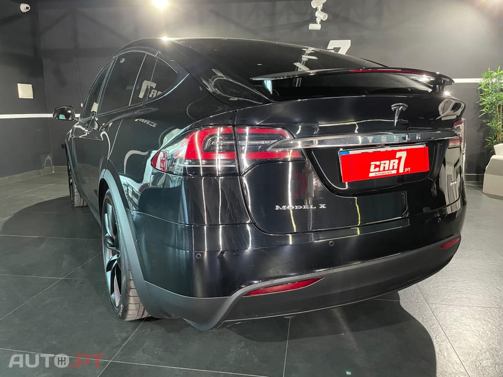 Tesla Model X 100D