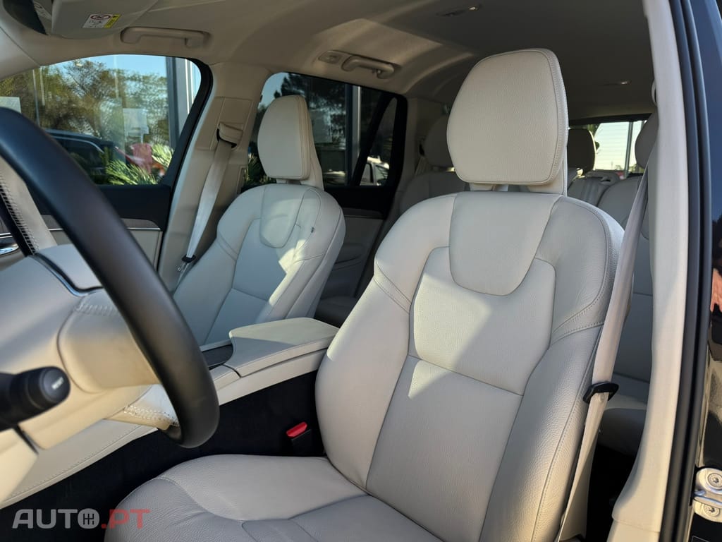 Volvo XC90 2.0 T8 PHEV Core AWD