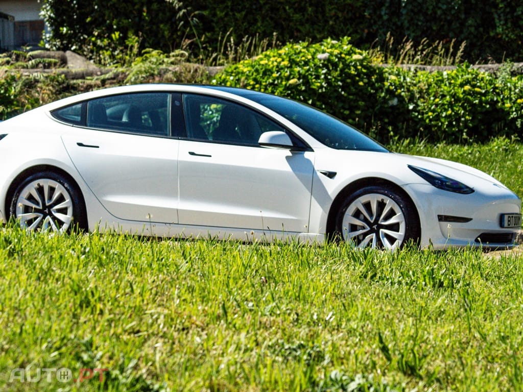 Tesla Model 3 Long Range AWD Dual Motor