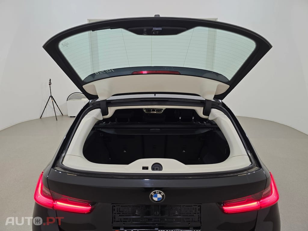 BMW 318 d Touring Auto