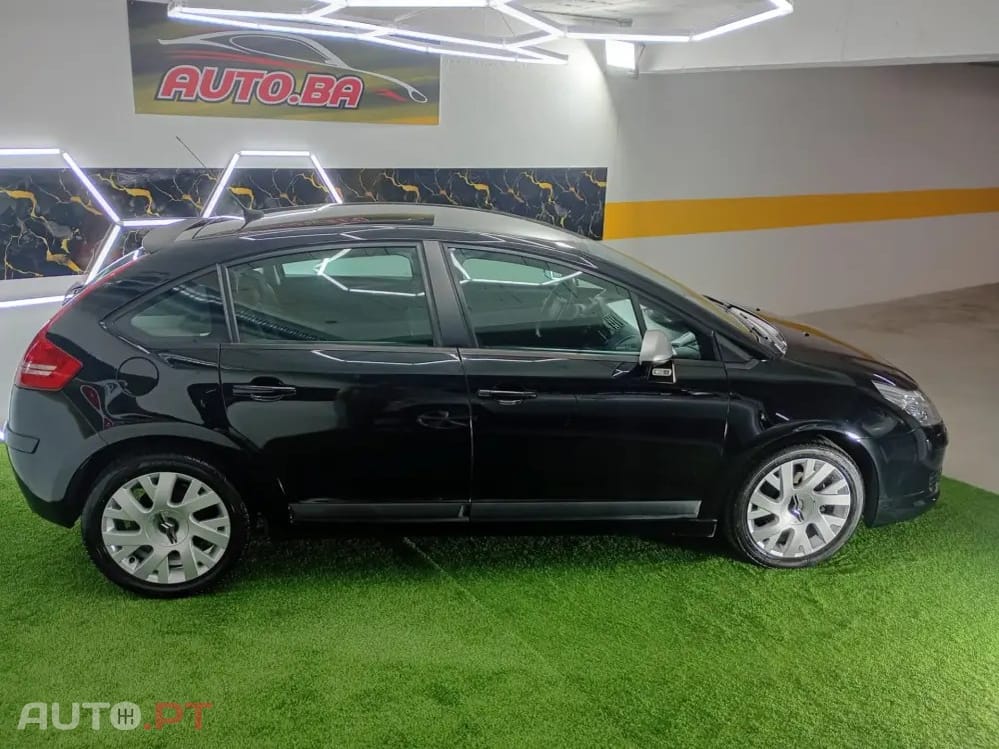 Citroën C4 1.6 HDi Exclusive — fotografia 42