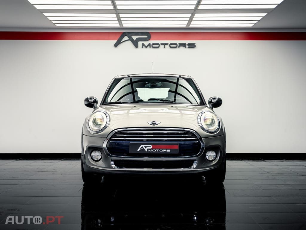 MINI Cooper Cooper D Auto
