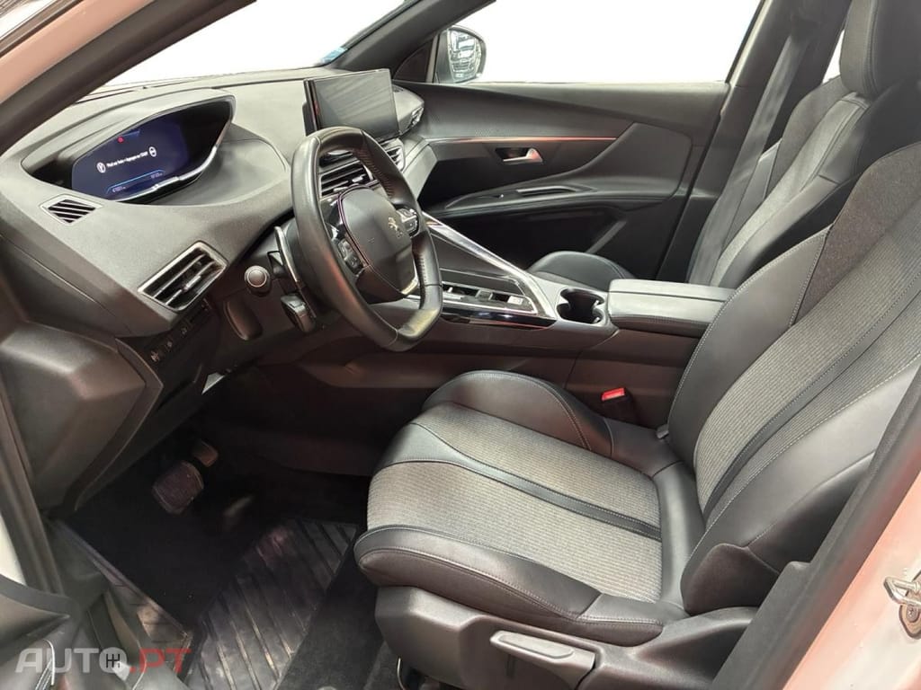 Peugeot 3008 1.2 Hybrid Allure Pack e-EAT8