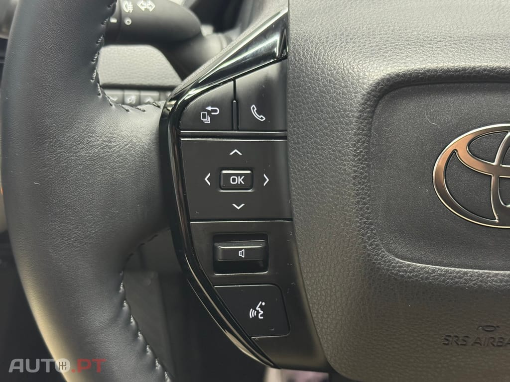 Toyota Prius 2.0 Plug-in Luxury