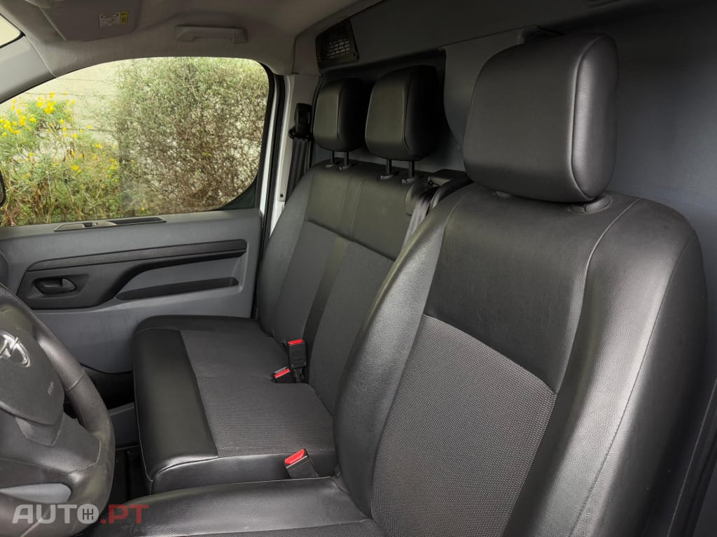 Opel Vivaro 1.5 CDTi L2H1 Essentia