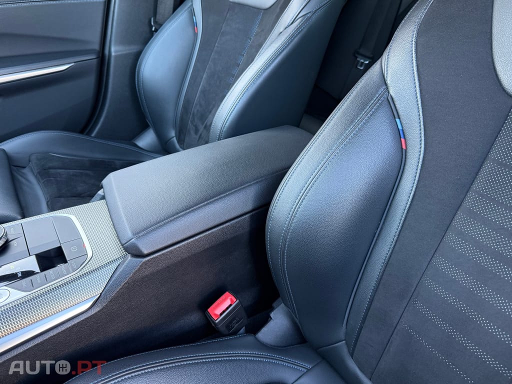 BMW 330 e Touring Pack M Auto