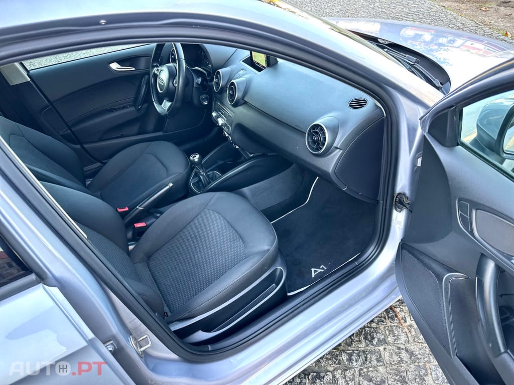 Audi A1 SPORTBACK ULTRA 1.4 TDI 90CV 1 DONO 2015