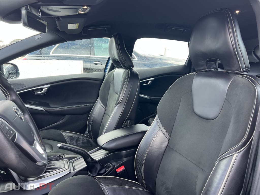 Volvo V40 1.5 T3 Sport Edition R Geartronic